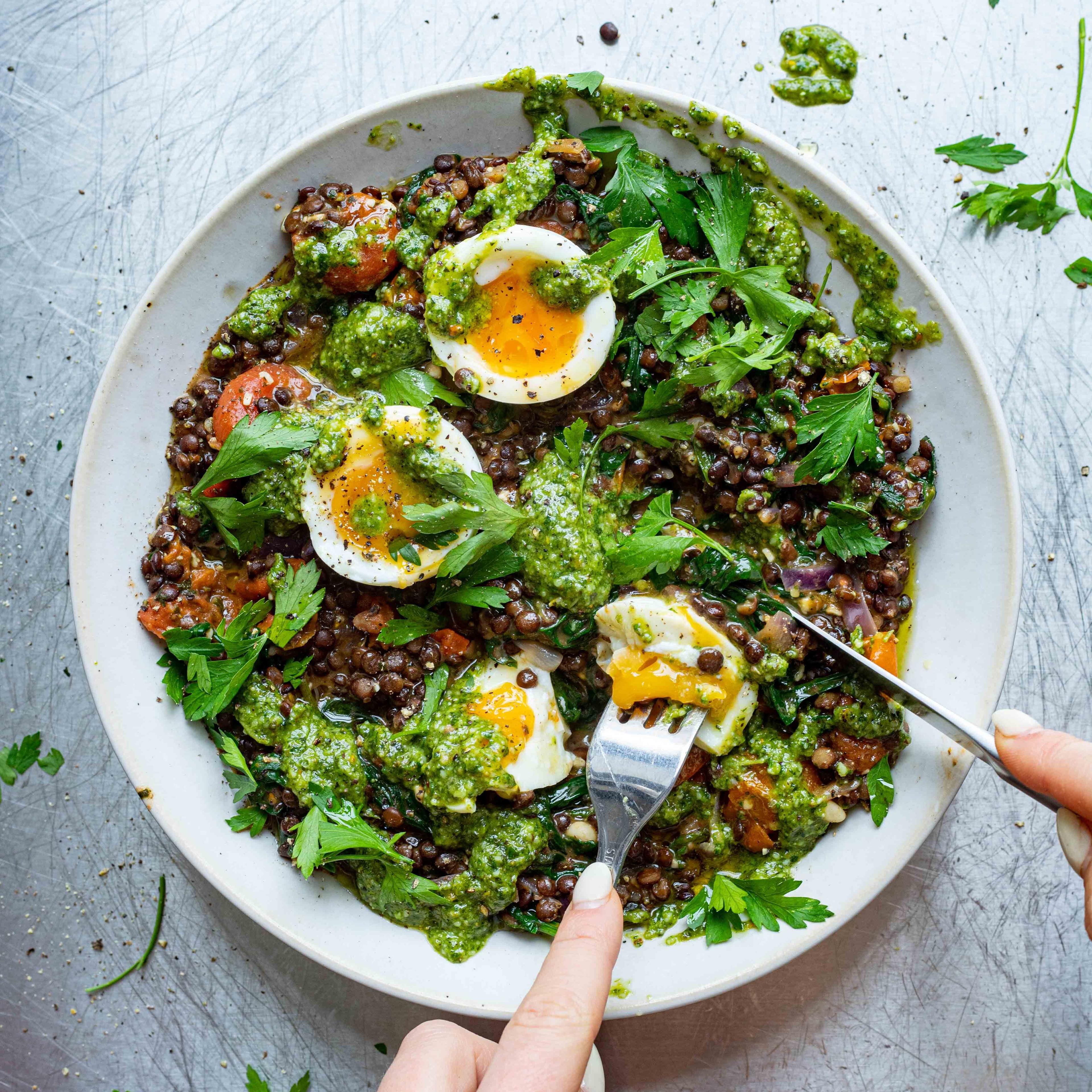 Jammy Eggs With Blistered Tomato Pesto Lentils