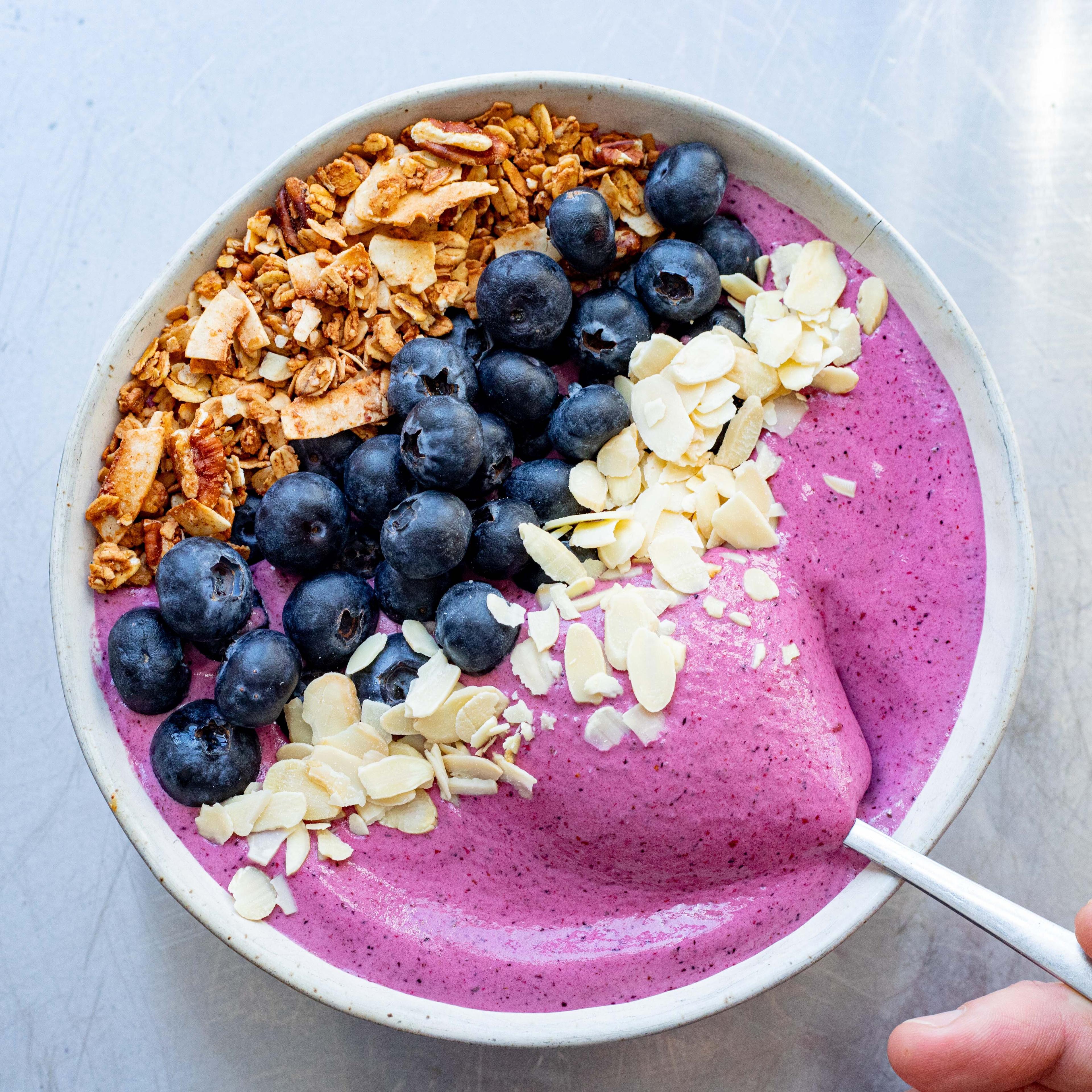 Blueberry Almond Smoothie Bowl