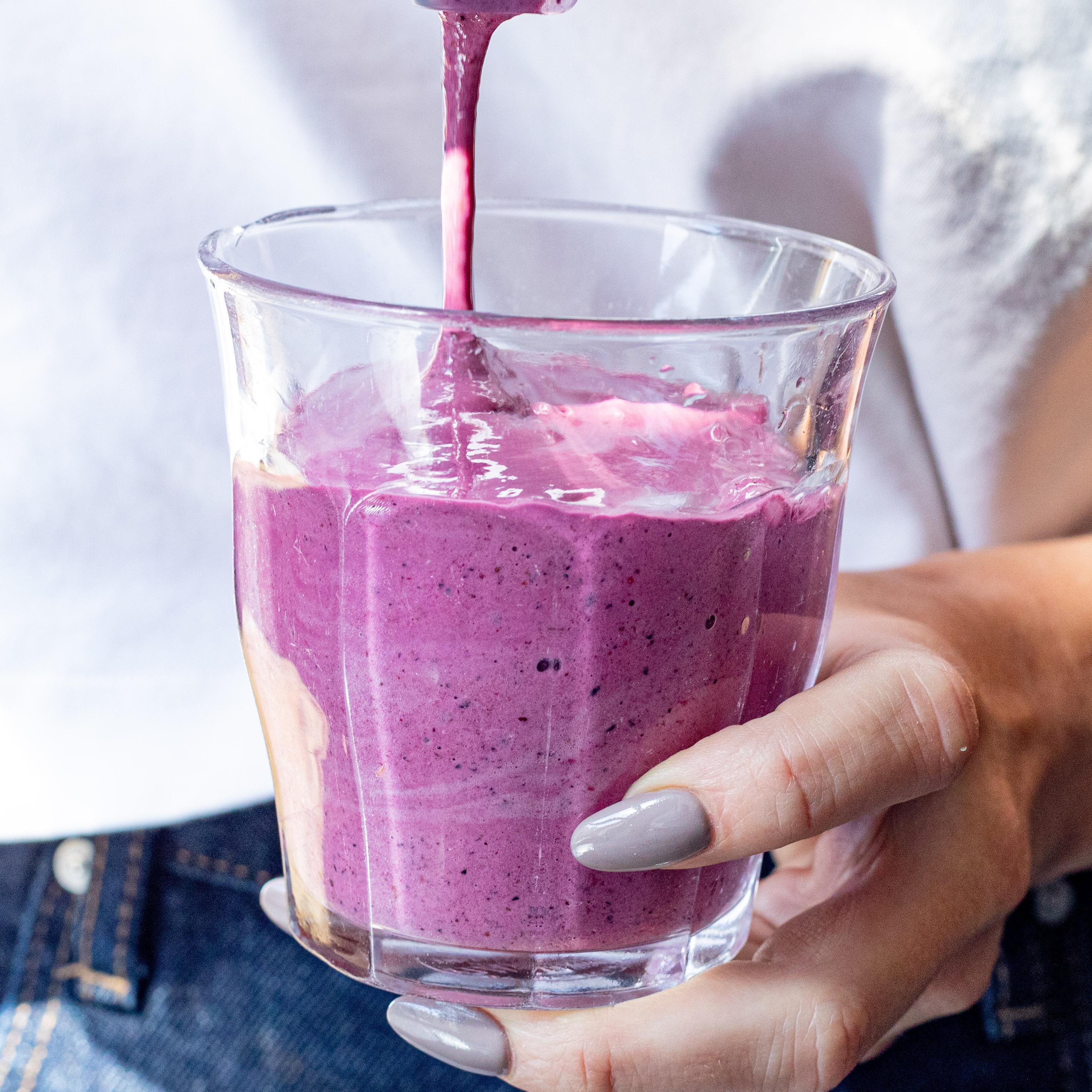 Blueberry Almond Smoothie