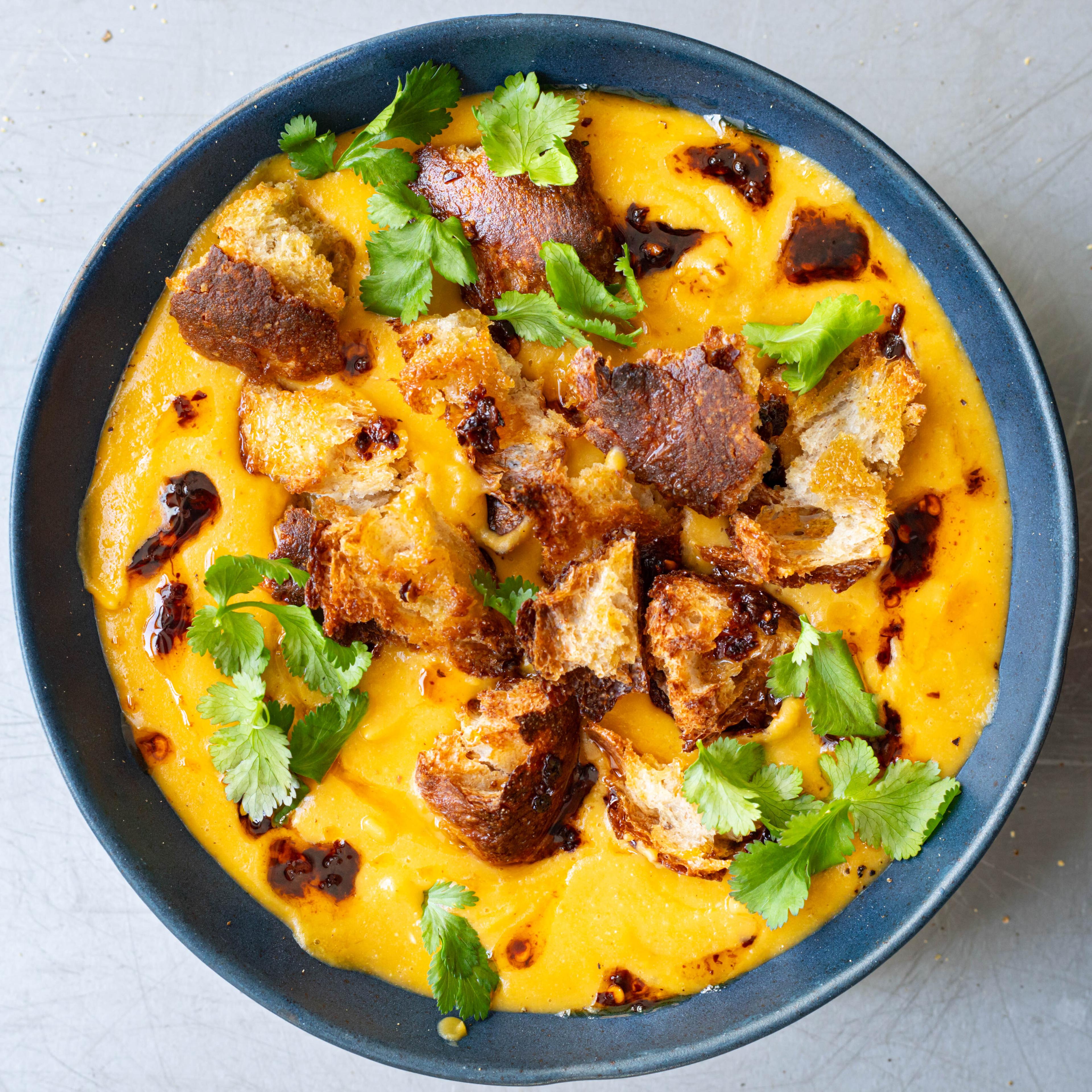 Creamy thai red lentil soup