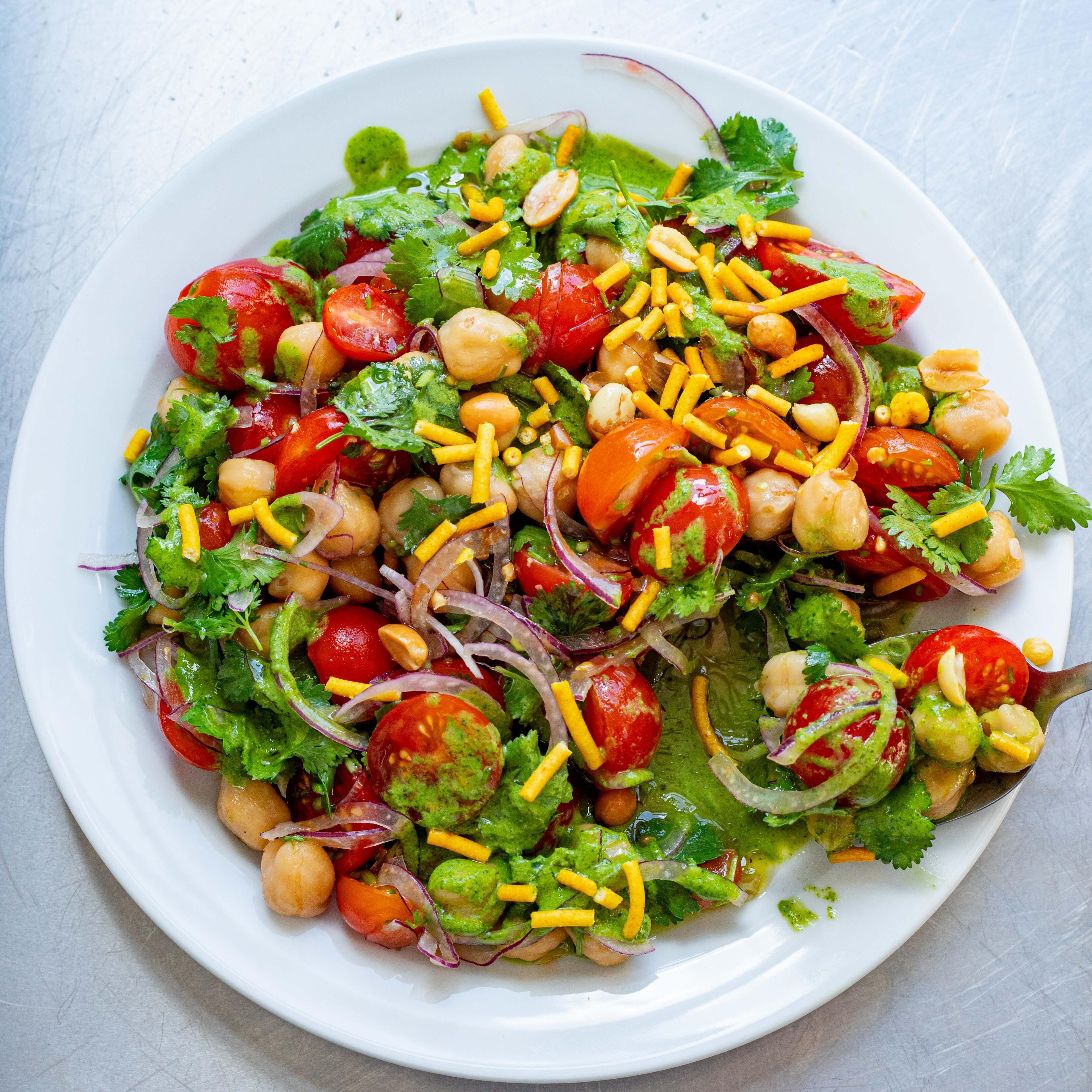 Tomato Chickpea Chaat Salad